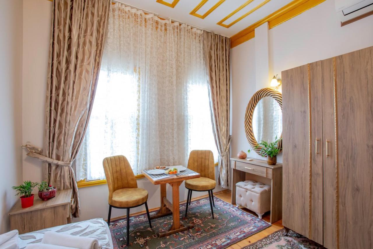 April Story Apart Hotel Истанбул Екстериор снимка