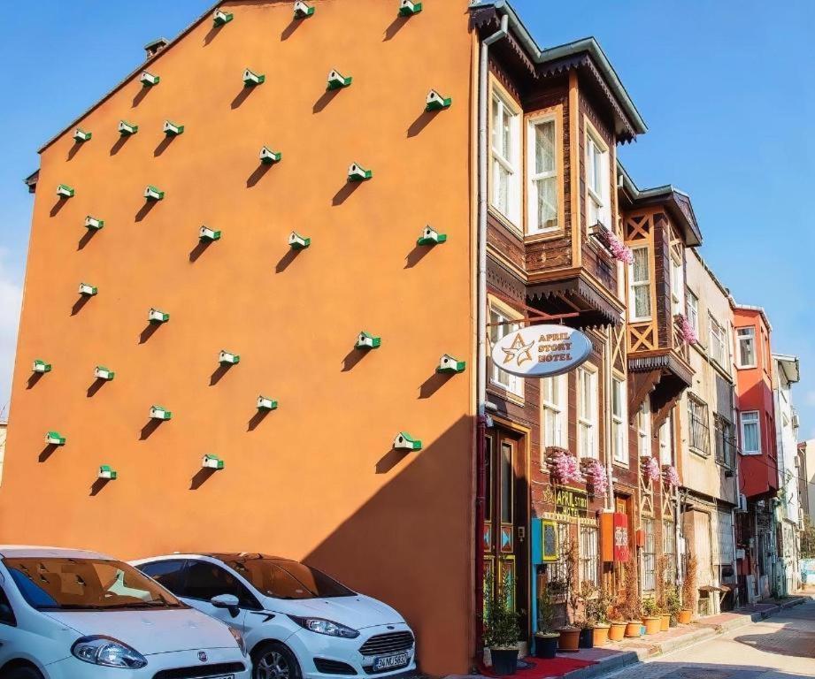April Story Apart Hotel Истанбул Екстериор снимка